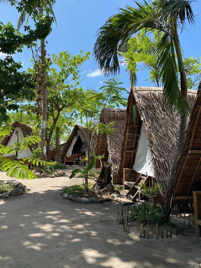 Georgia'S Neverland Hostel เกาะมาลาปัสกัว ภายนอก รูปภาพ