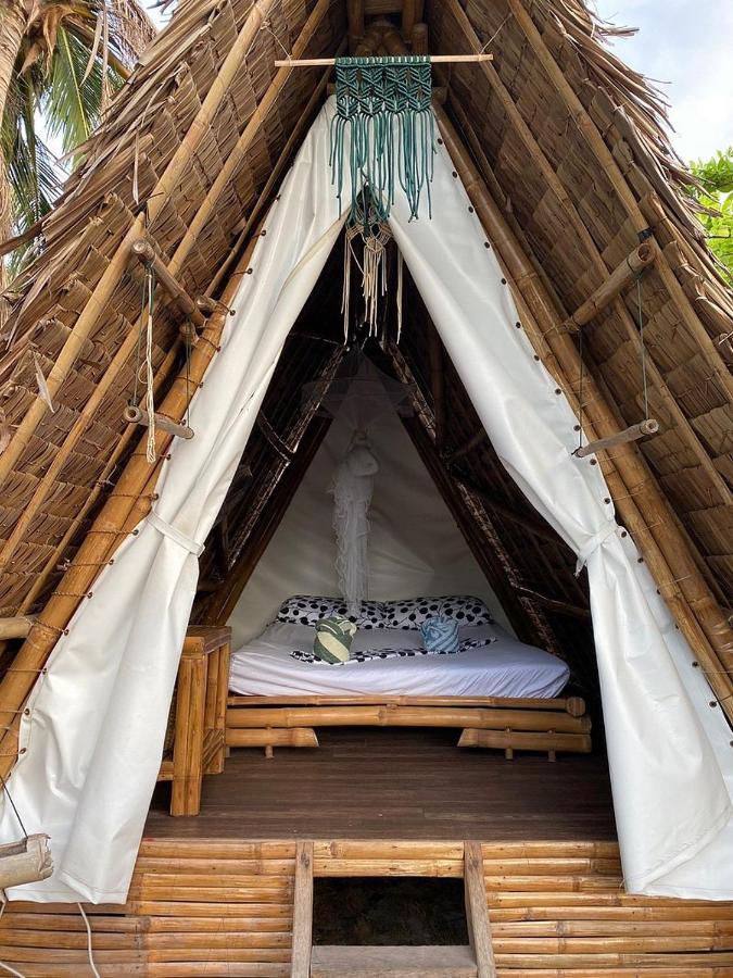 Georgia'S Neverland Hostel เกาะมาลาปัสกัว ภายนอก รูปภาพ